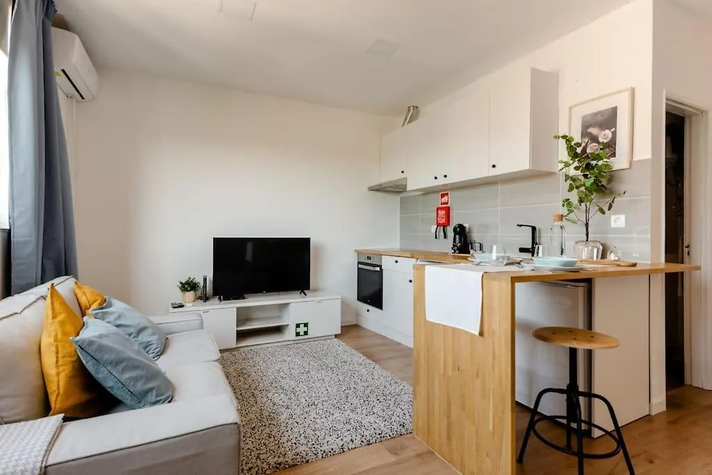 Stylish And Elegant Studio - Best View And Location In Coimbra Downton Portugal
